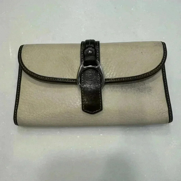 Dooney & Bourke vintage pebbled leather long wallet with front buckle - Picture 14 of 14